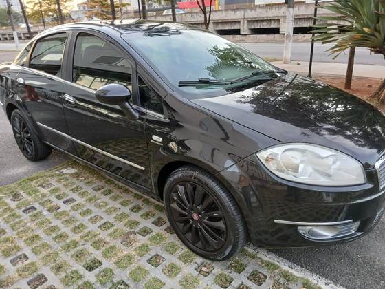 FIAT LINEA 1.8 ABSOLUTE 16V FLEX 4P AUTOMATIZADO